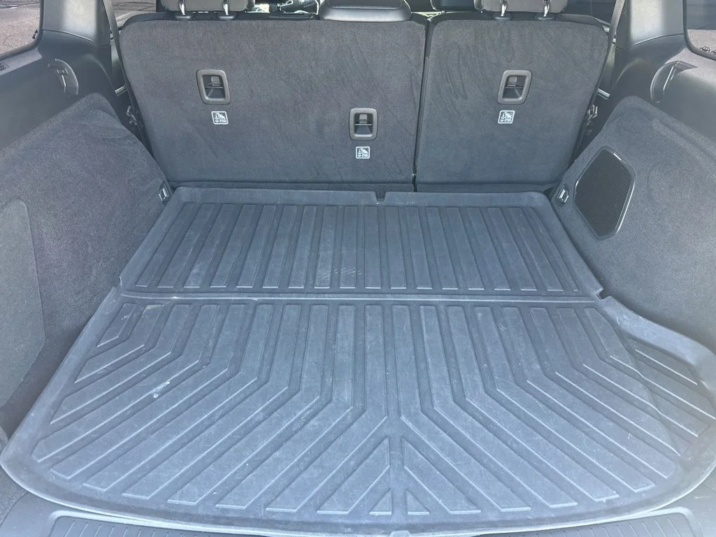 Used 2022 White Jeep Trailhawk 4xe image 11