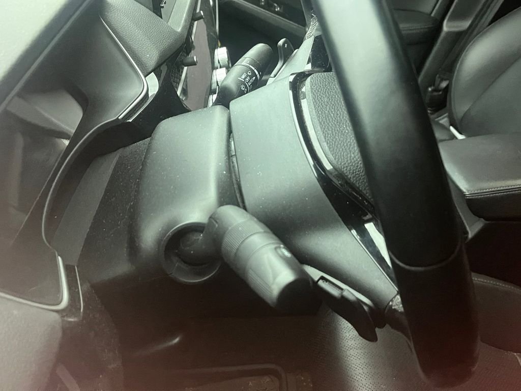 Used 2022 Black Honda Touring image 7