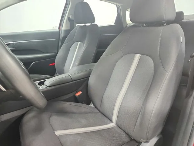 Used 2025 Red Hyundai SEL image 10