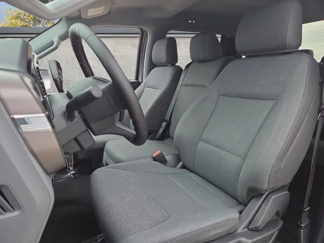 Used 2025 Silver Ford XLT image 9
