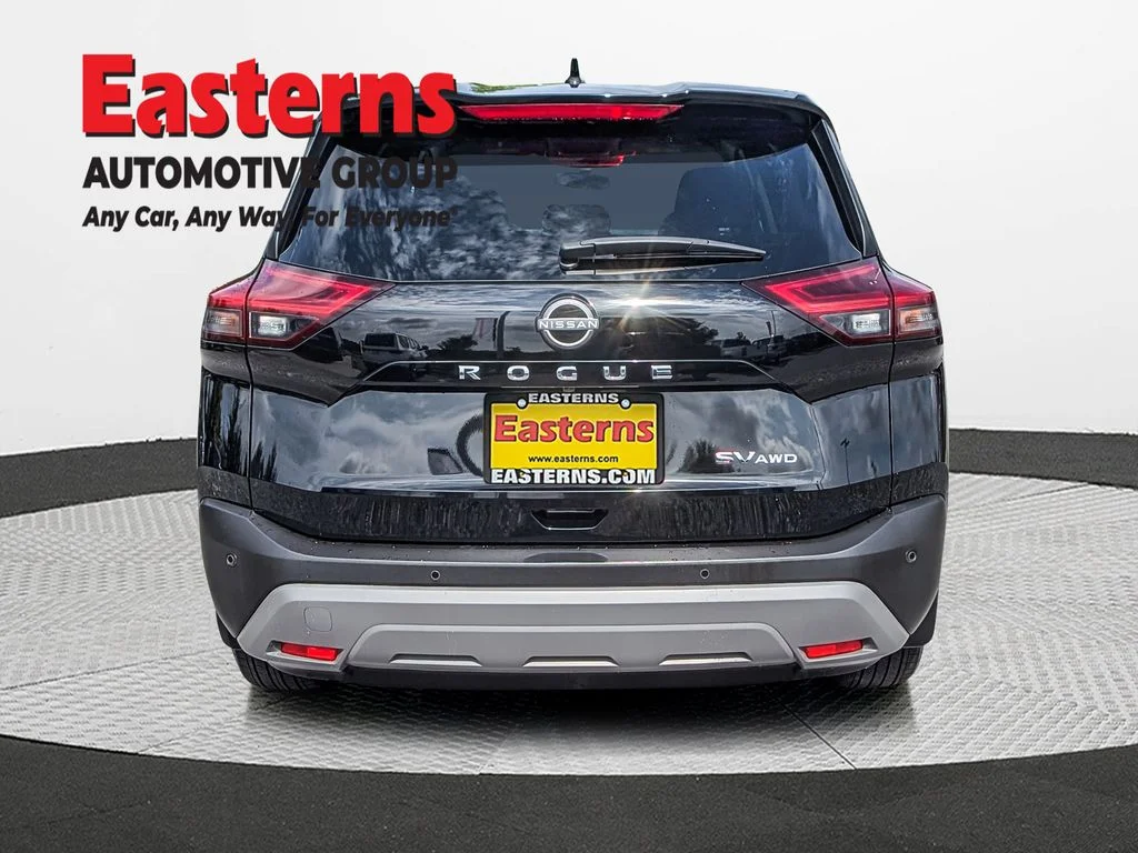 Used 2023 Black Nissan SV image 5