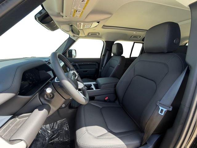 New 2026 Santorini Black Land Rover S image 10