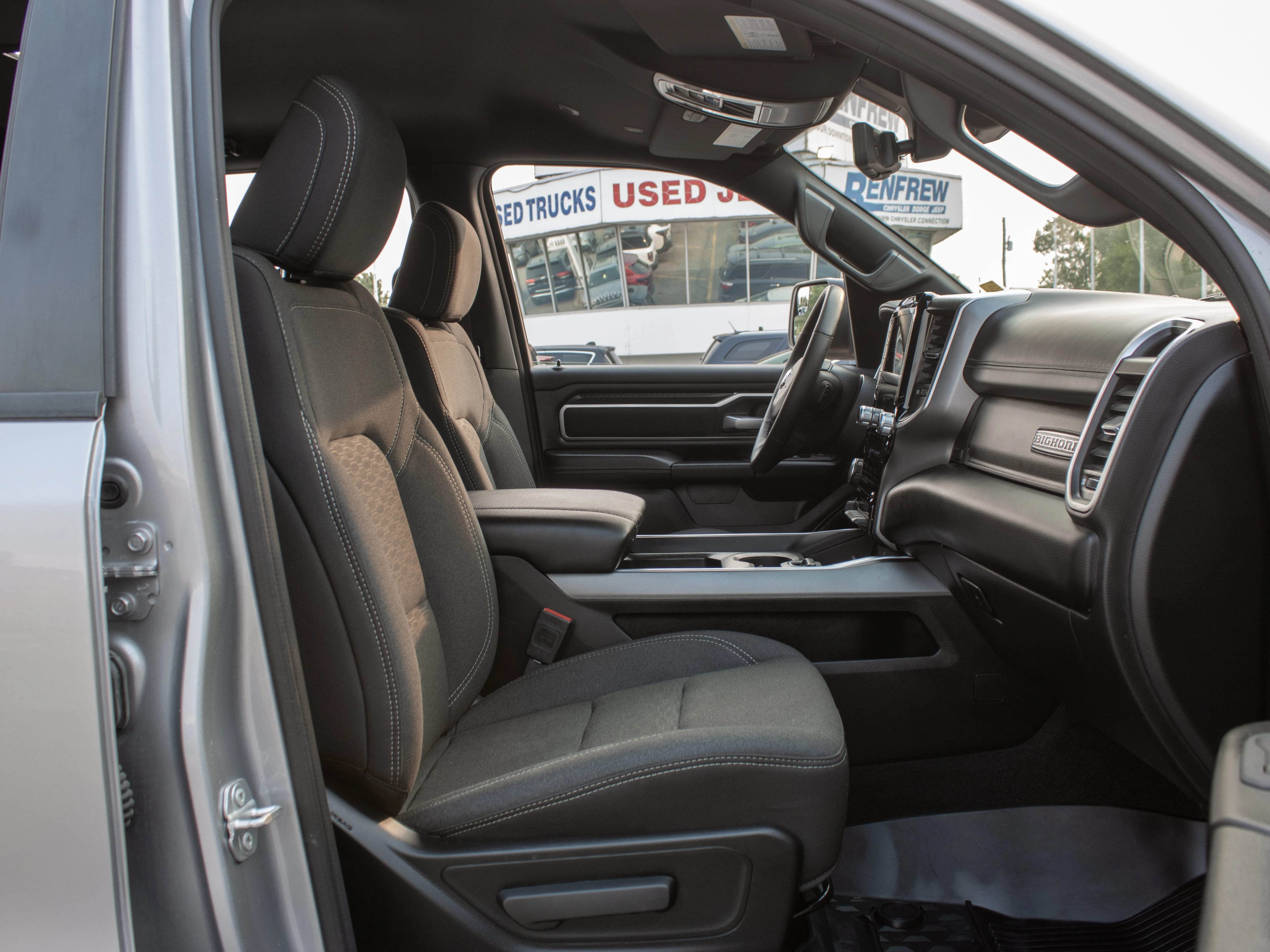 Used 2025 Silver RAM Big Horn*| 3.0L Hurricane Twin Turbo | Heated Seats | Heated Steering Wheel | image 23