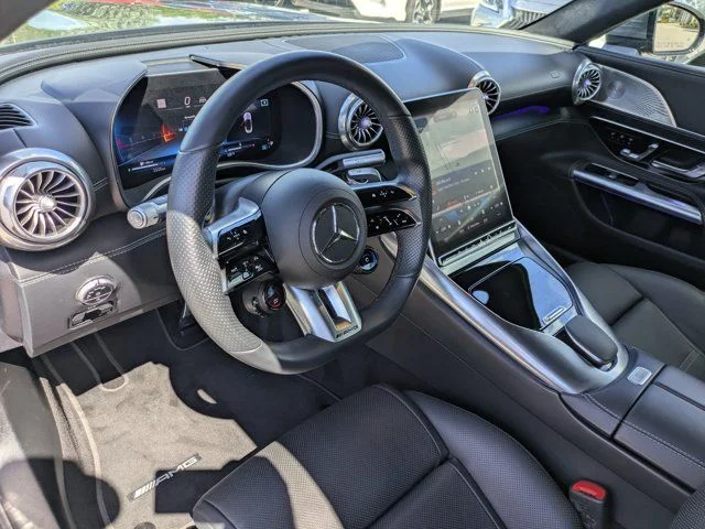 Used 2022  Mercedes-Benz SL 55 AMG® image 18
