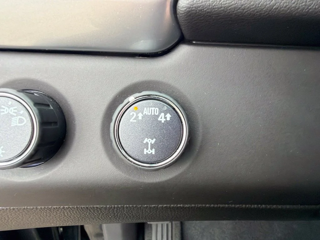 Used 2019 Black Chevrolet LS image 30