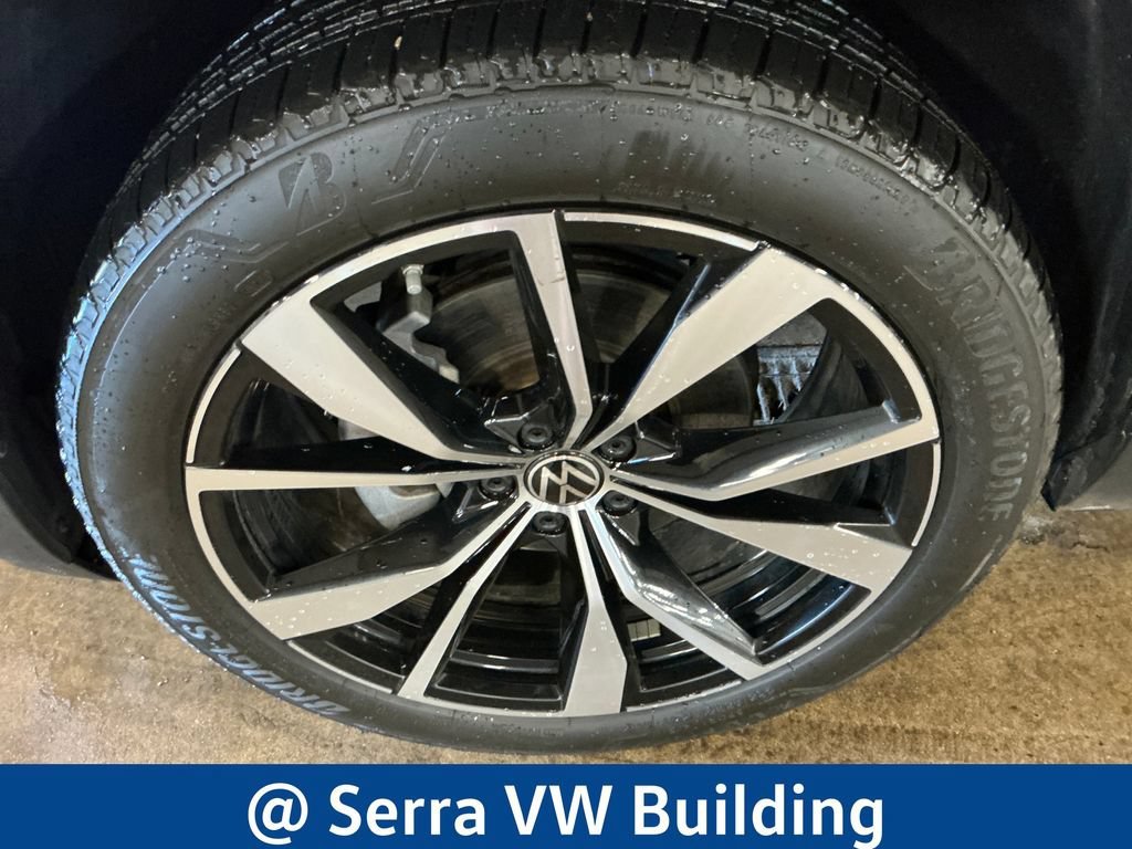 Used 2024 None Volkswagen 2.0T SEL Premium R-Line image 11