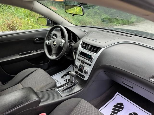 Used 2009 Imperial Blue Metallic Chevrolet LT image 18