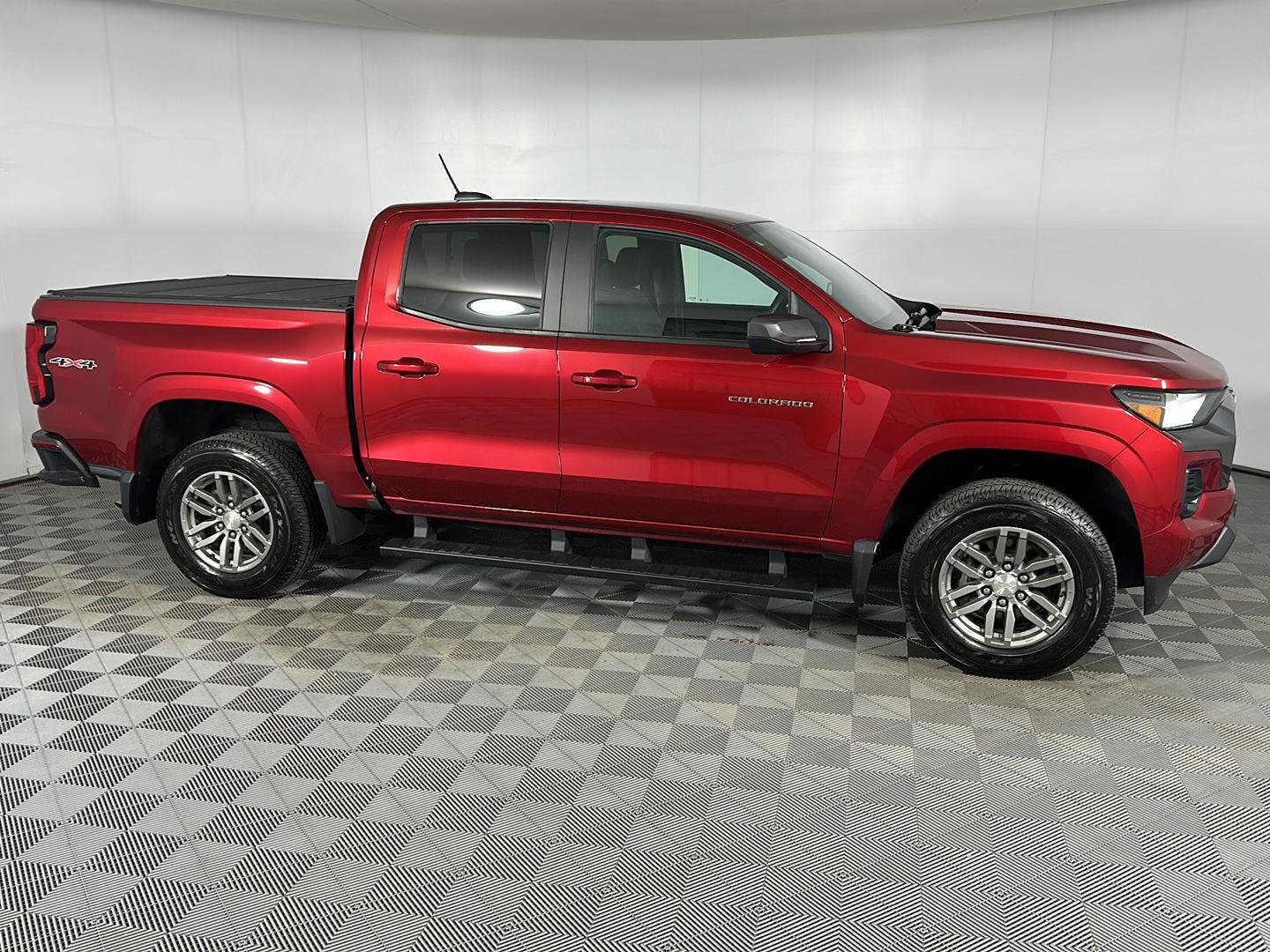 Used 2023 Radiant Red Tintcoat Chevrolet 4WD LT image 4