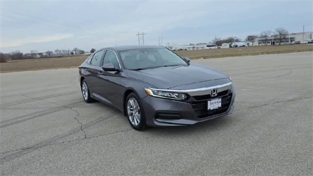 Used 2018 Honda Accord LX with VIN 1HGCV1F10JA061186 for sale in O'Fallon, IL