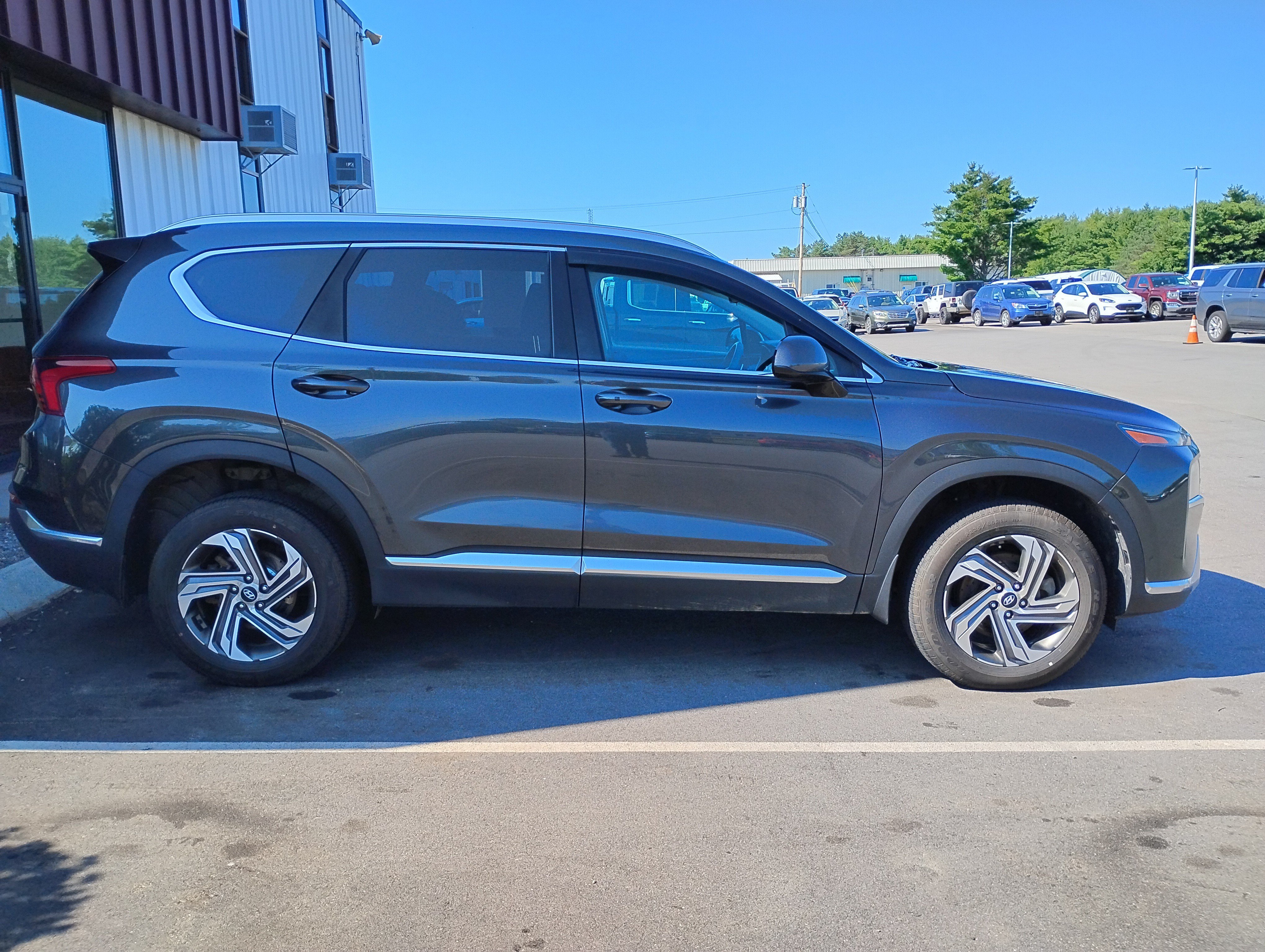 Used 2022 Portofino Gray Hyundai SEL image 4