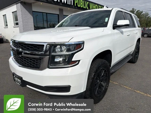 Used 2017 White Chevrolet LT image 1