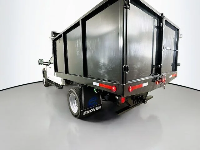 New 2025 Oxford White Ford XL image 5