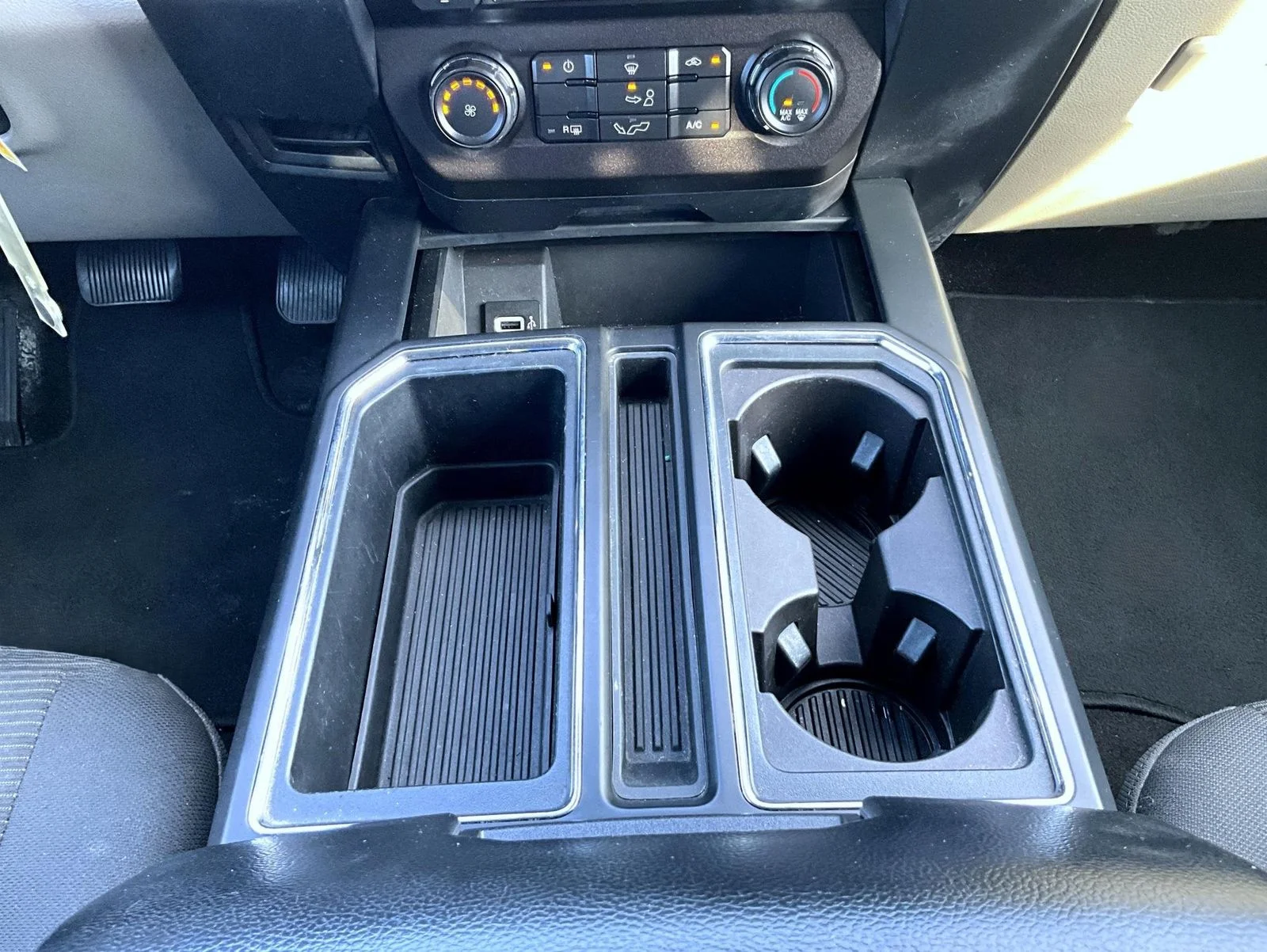 Used 2018 Gray Ford XL image 15