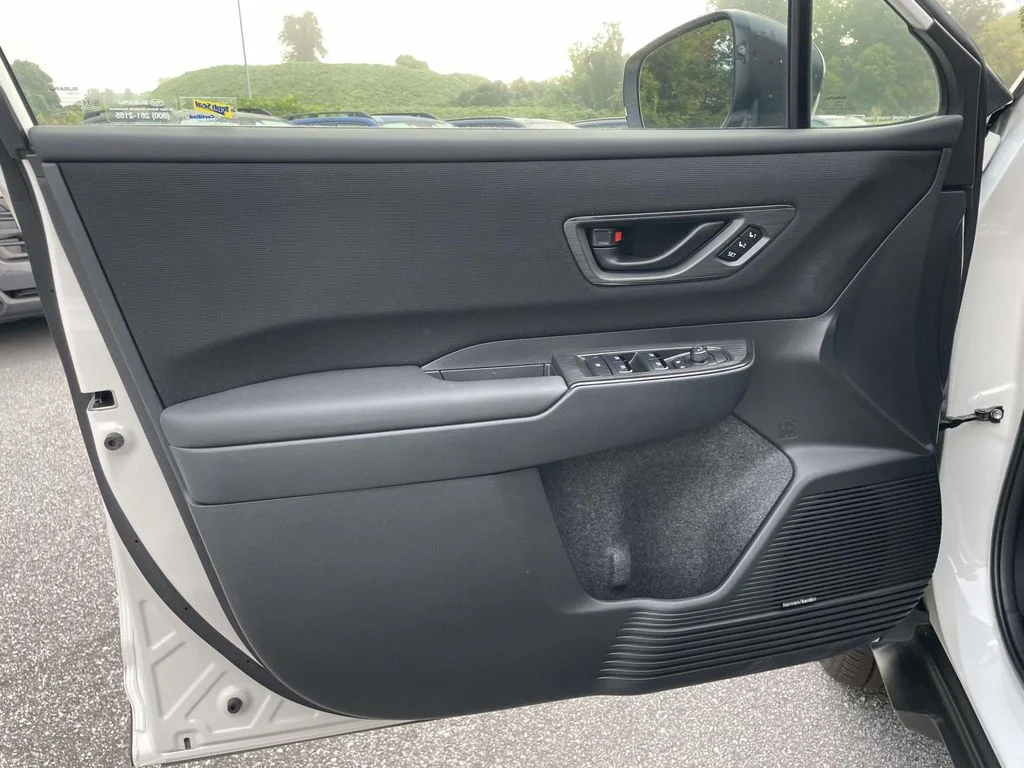 Used 2026 Crystal White Pearl Subaru Limited image 5