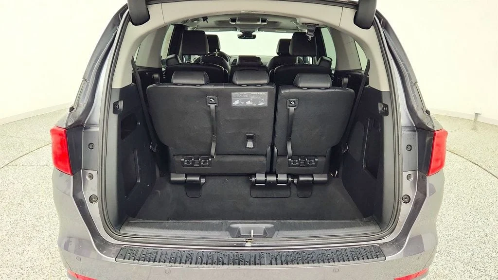 Used 2023 Modern Steel Metallic Honda Touring Automatic w/ Rear Entertainment System & Navigation image 26