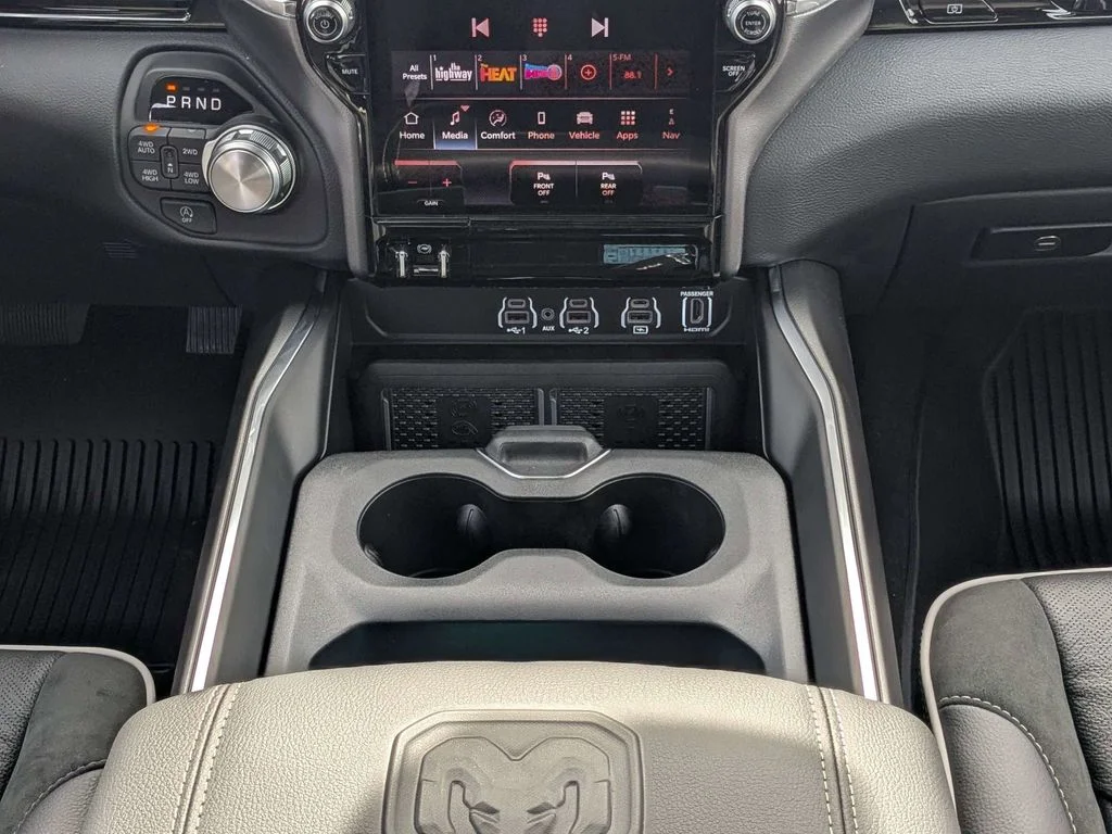 New 2026 Bright White Clear-Coat Exterior Paint RAM Laramie image 19