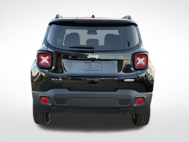 Used 2019 Black Clearcoat Jeep Latitude image 19
