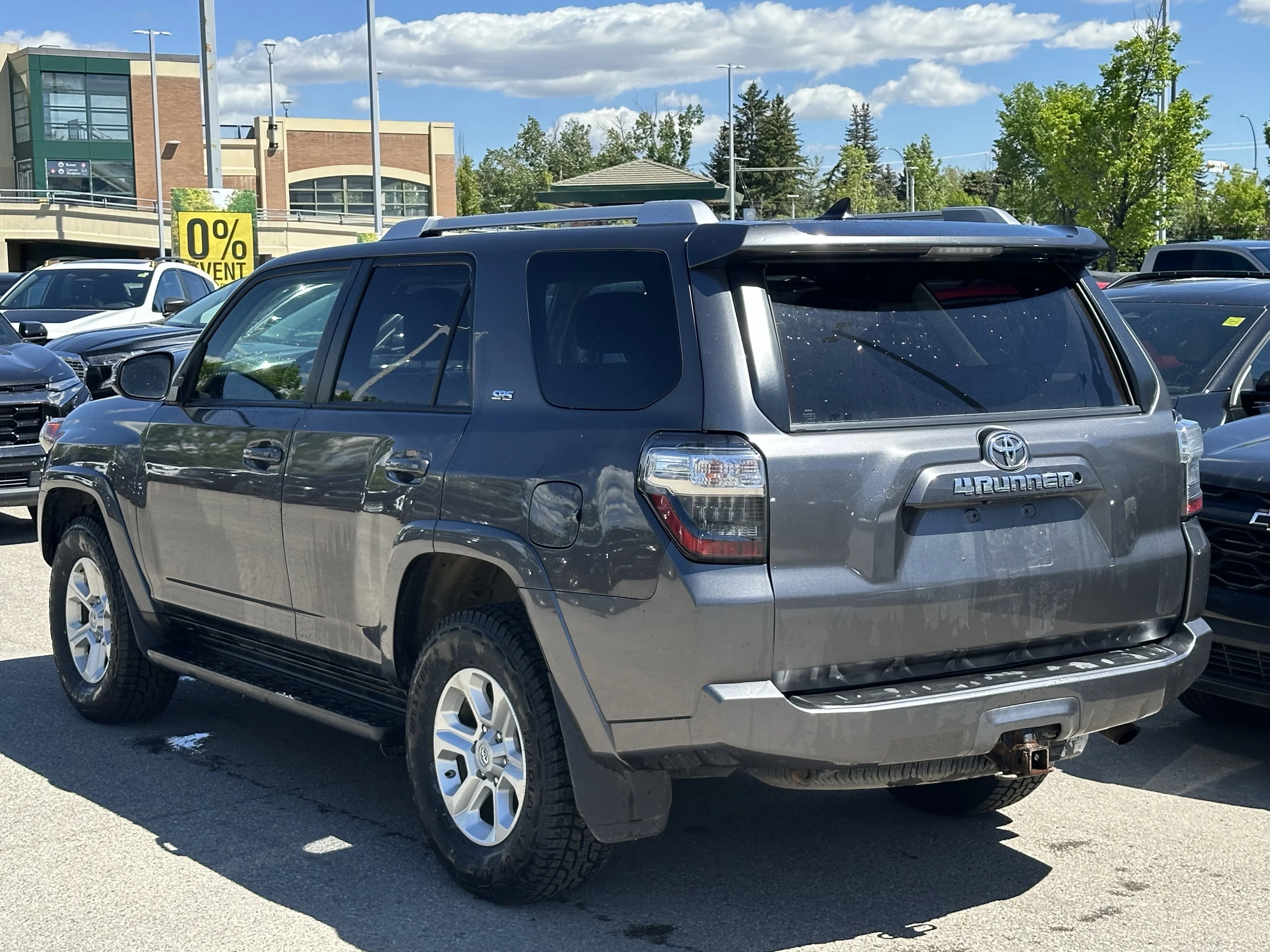 Used 2015 Gray Toyota SR5 image 4