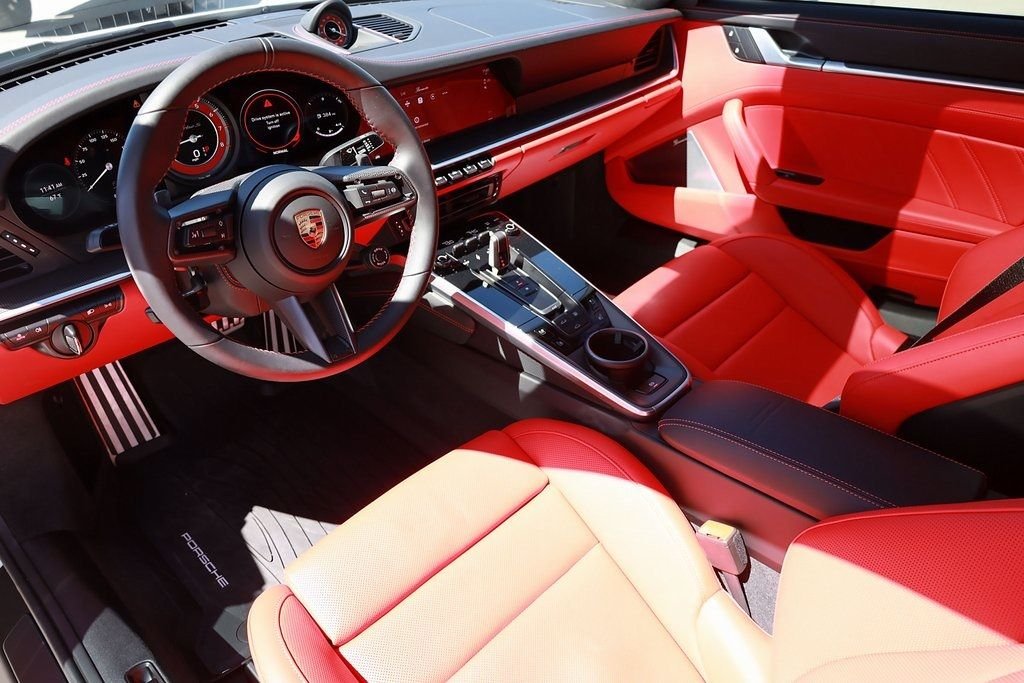 2025 Porsche 911 Turbo S - Photo 11