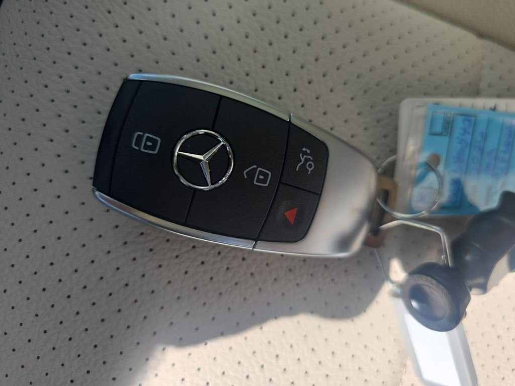 New 2026 Selenite Grey Metallic Mercedes-Benz GLE 350 image 29