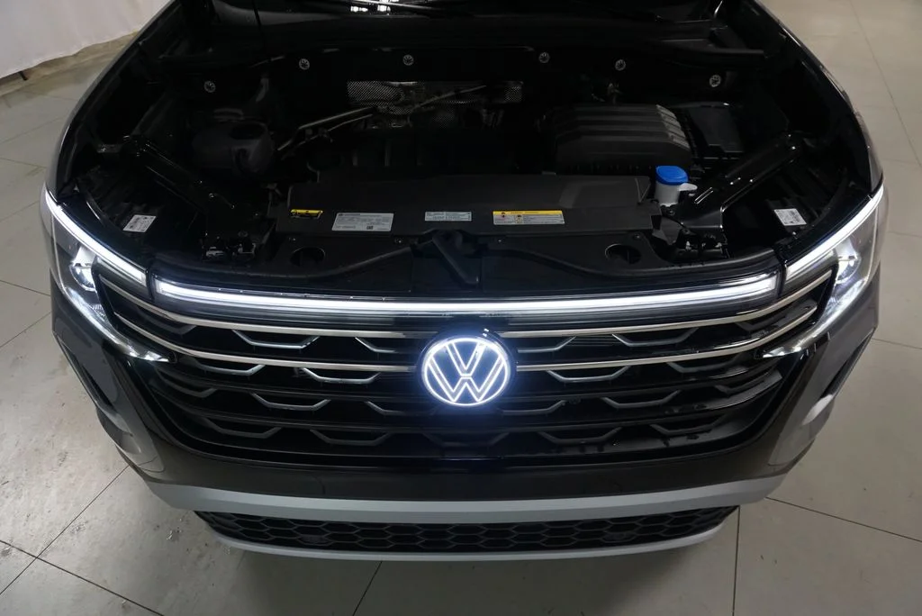 New 2026 Pure Gray Volkswagen Peak Edition image 34