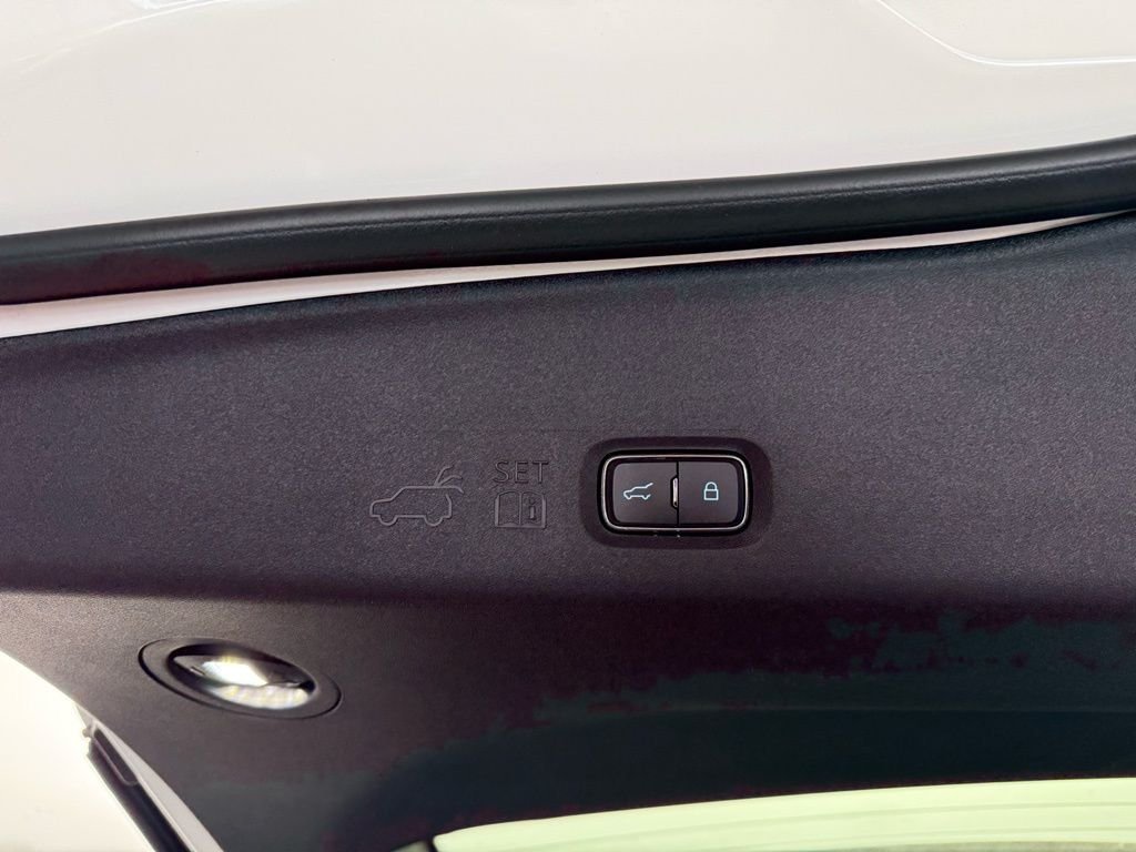 New 2026 Star White Metallic Tri-Coat Ford Active image 62