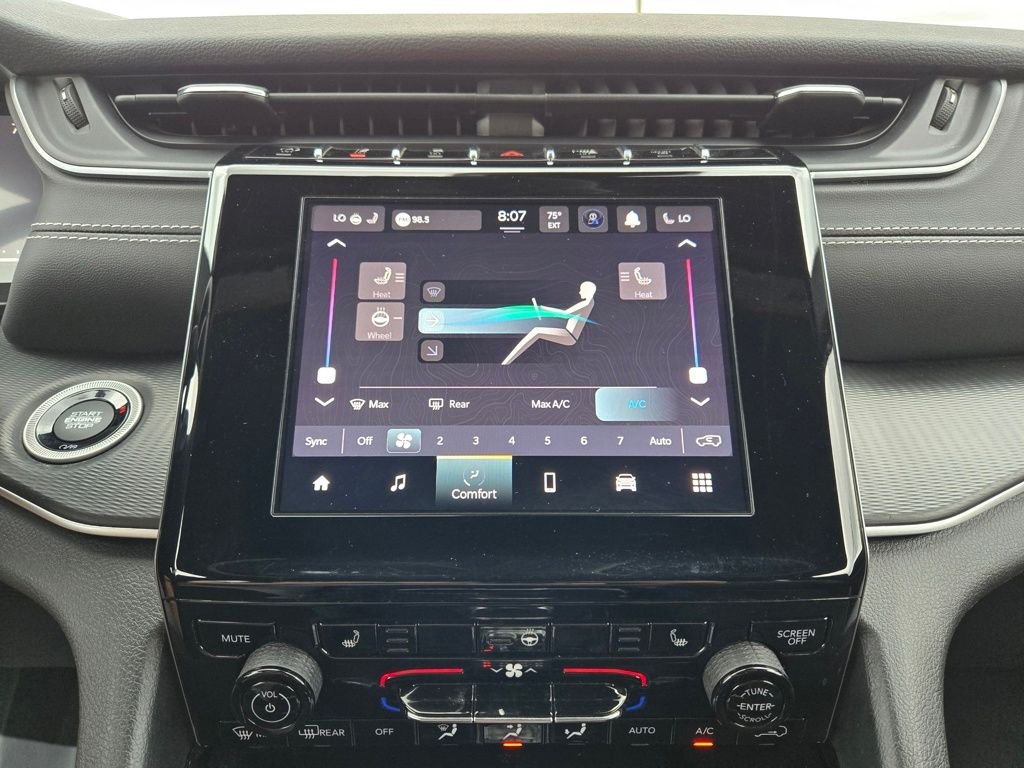 Used 2023 Black Jeep Altitude X image 24