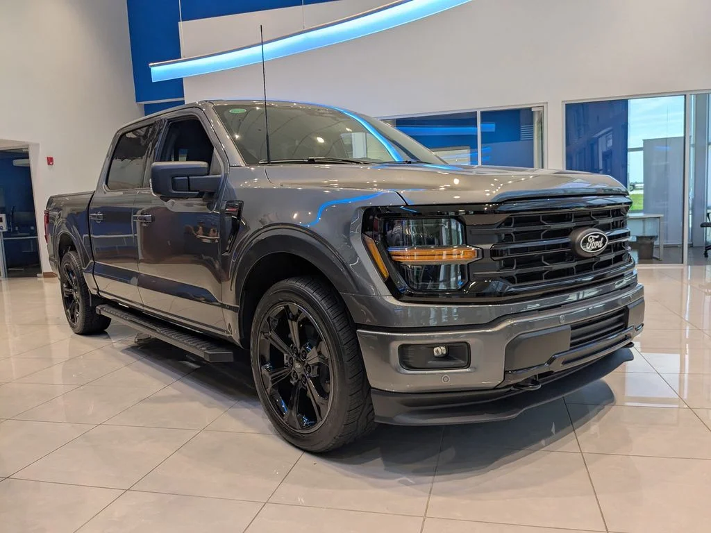 New 2026 Carbonized Gray Metallic Ford XLT image 2
