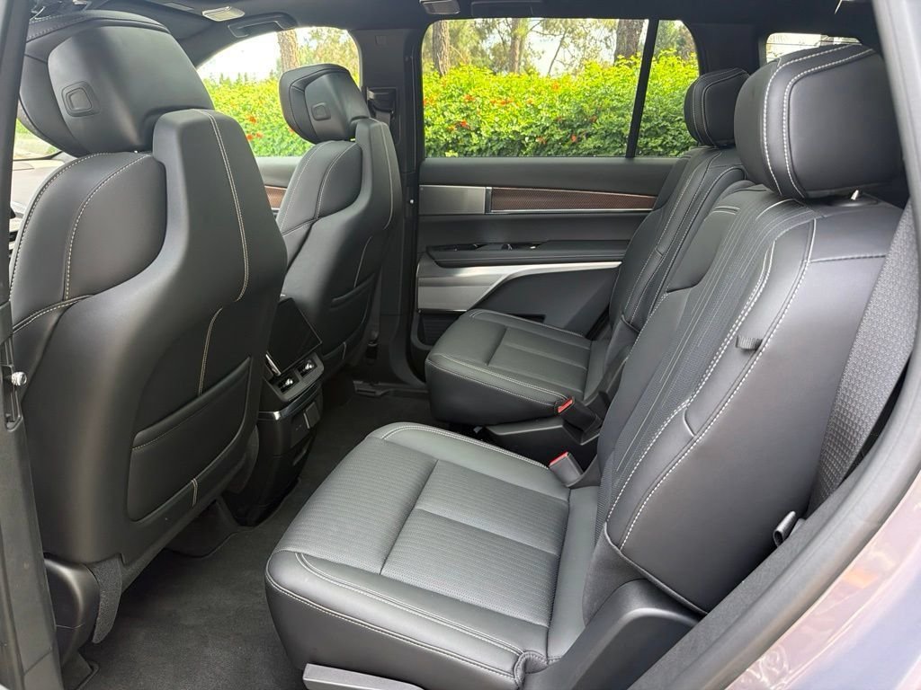 Used 2026 Silver Cadillac Luxury image 8