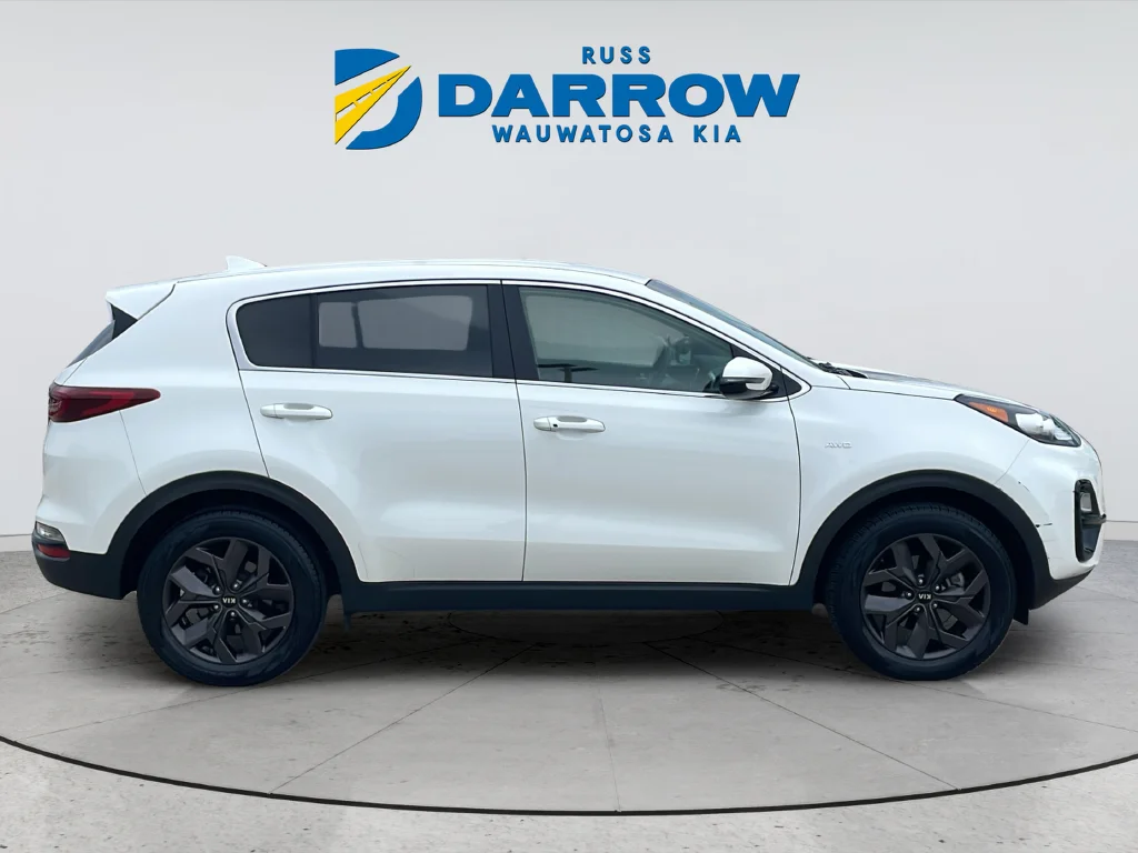 Used 2022 White Kia LX image 6