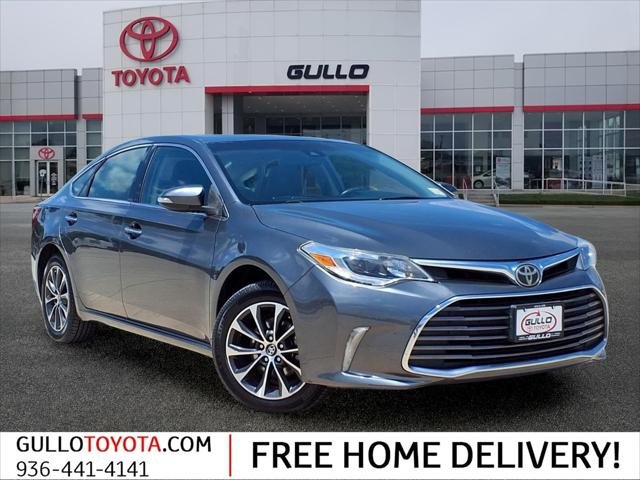2017 Toyota Avalon XLE Premium's photo