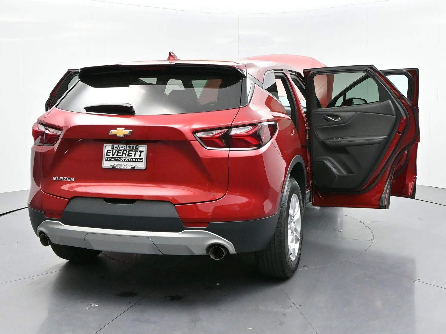 Used 2022 Cherry Red Tintcoat Chevrolet 2LT image 38
