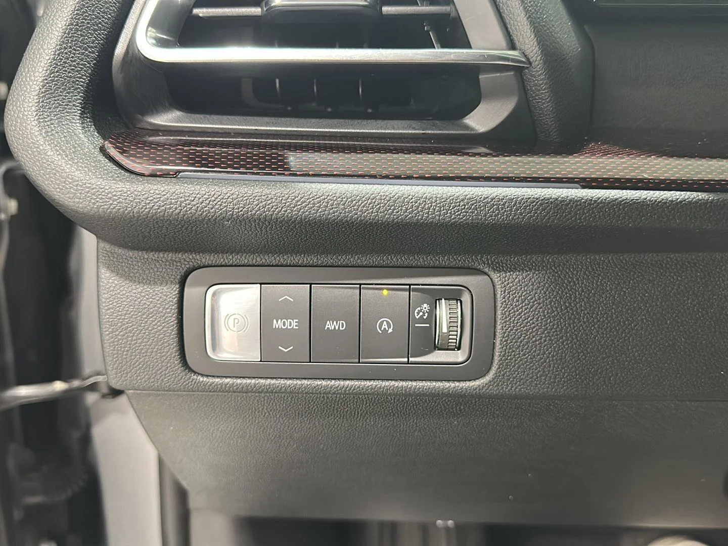 Used 2025 Sterling Gray Metallic Chevrolet Z71 image 16