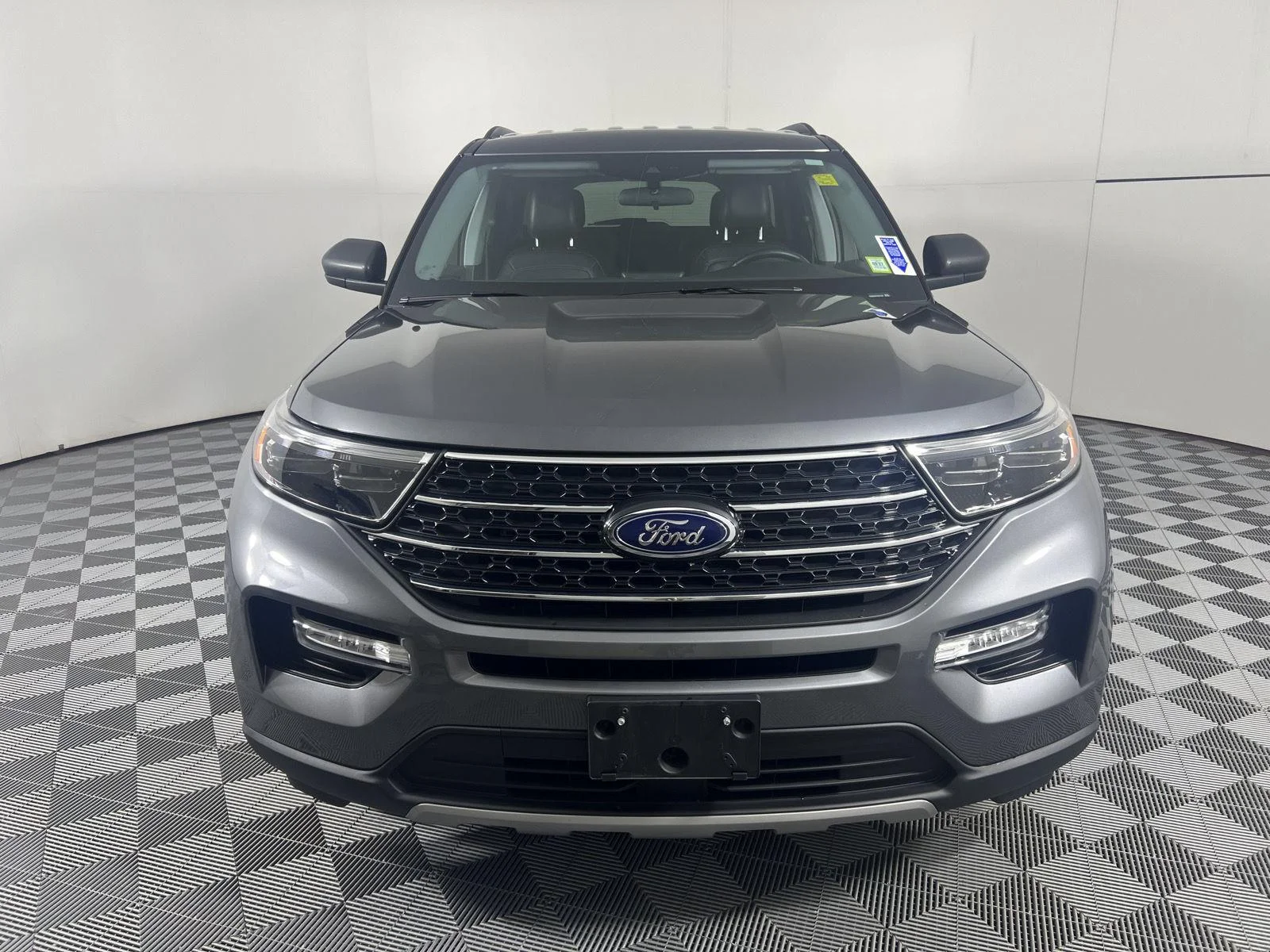 Used 2023 Carbonized Gray Ford XLT image 5