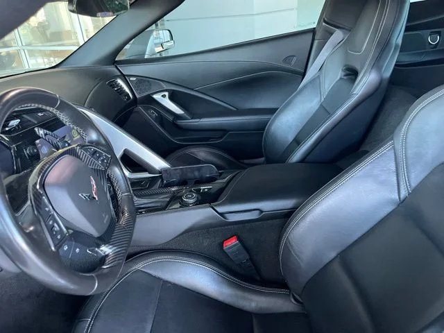 Used 2017 Silver Chevrolet Stingray image 8