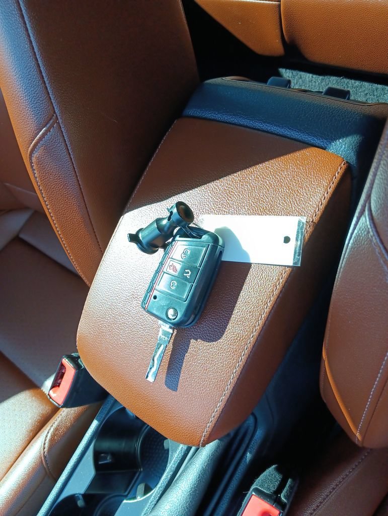Used 2019 Black Volkswagen S image 28