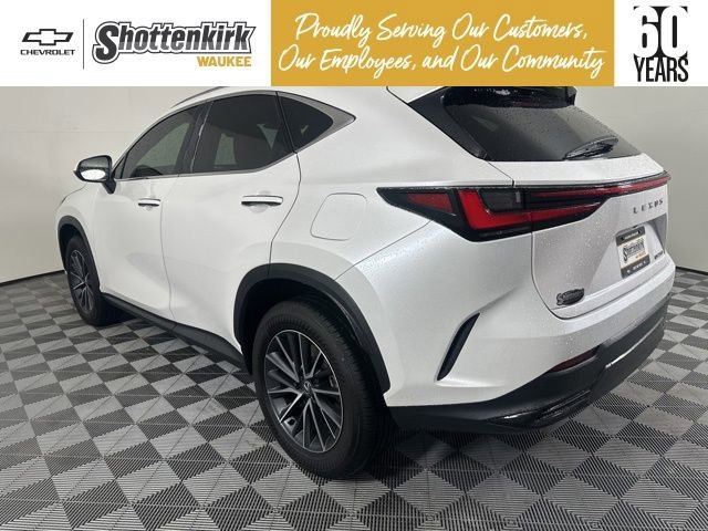 Used 2025 White Lexus NX 250 Premium image 5
