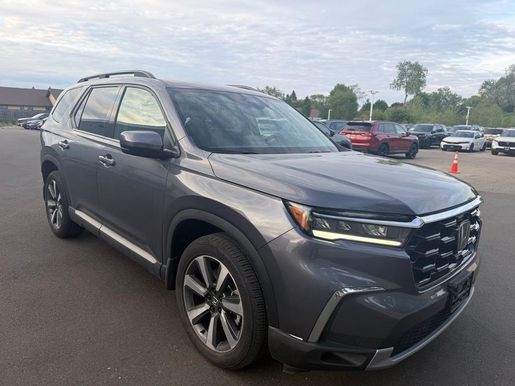 2024 Honda Pilot Touring AWD's photo