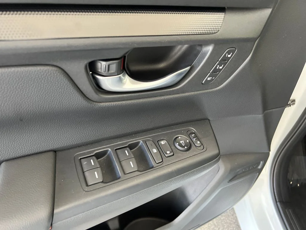 Used 2024  Honda Sport-L image 13