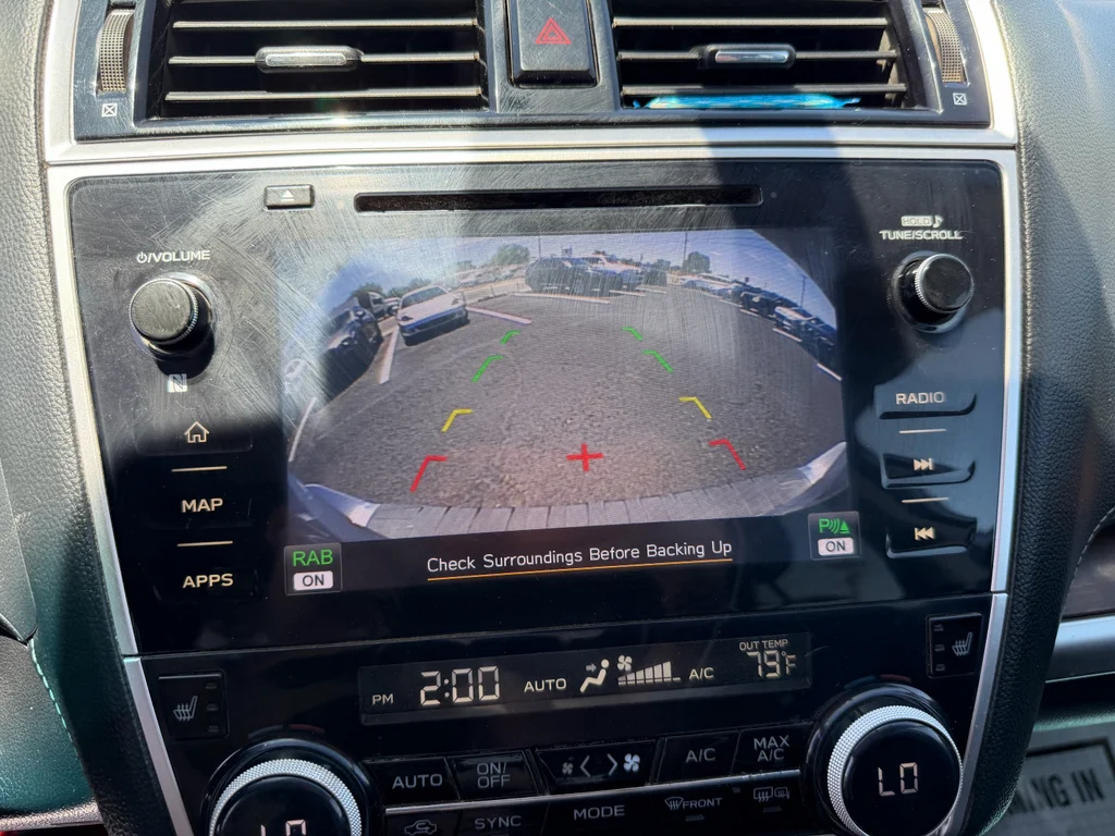 Used 2018 Ice Silver Metallic Subaru Limited image 21