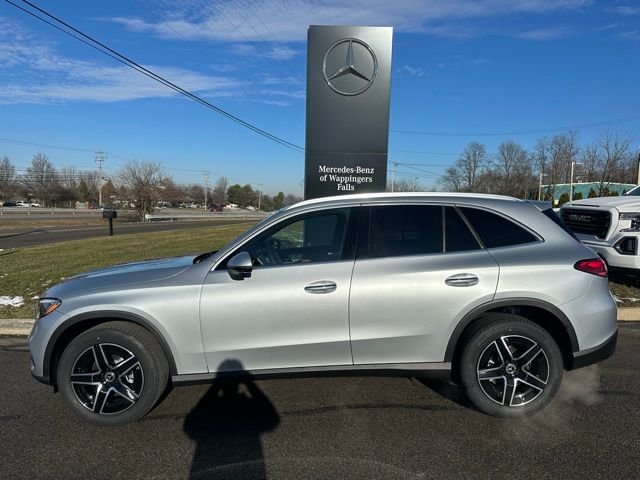 Used 2026 Silver Mercedes-Benz GLC 300 image 2