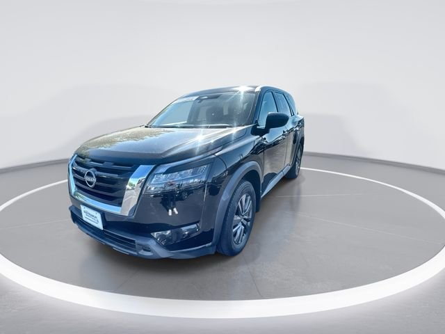 Used 2023 Black Nissan S image 4