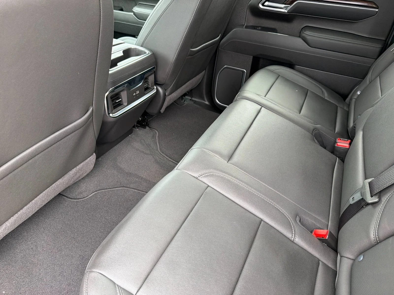 2026 GMC Sierra 1500 SLT - Photo 11