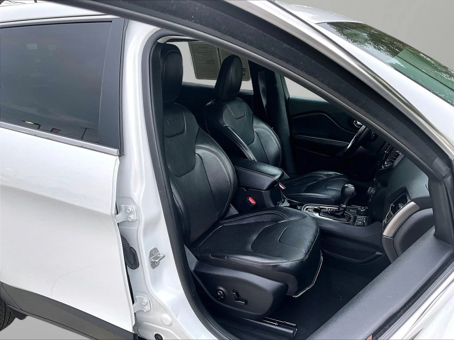 Used 2020 White Jeep Limited image 8