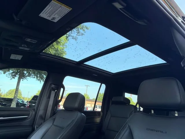 Used 2022 ONYX BLACK GMC Denali image 33
