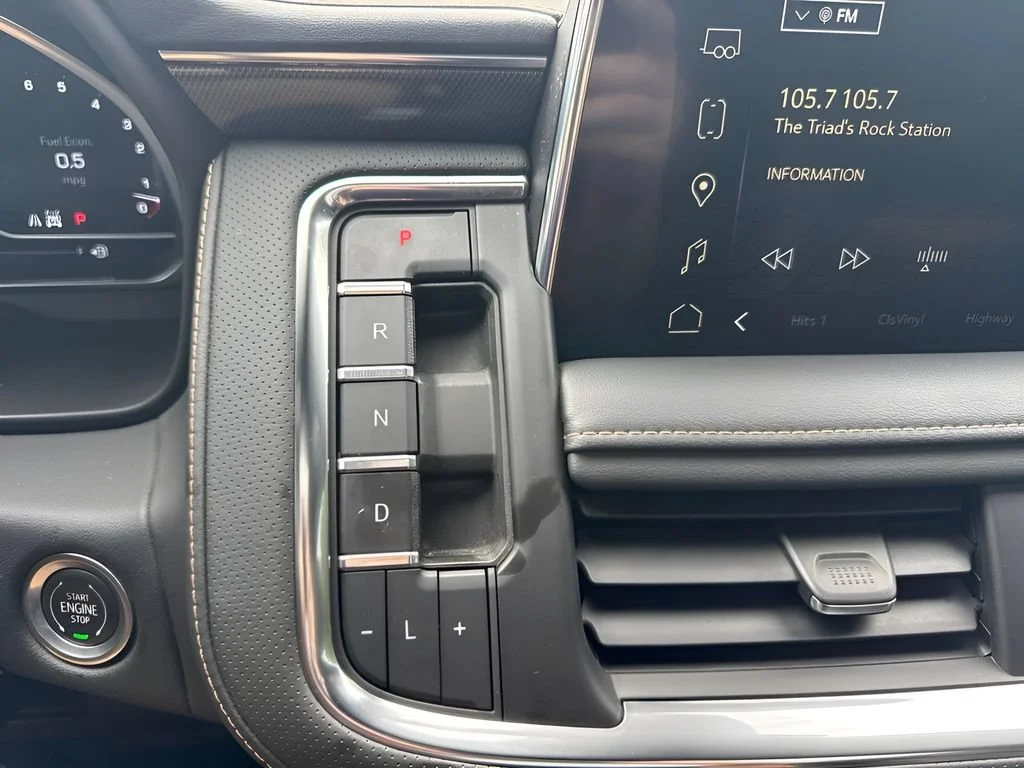 Used 2023 Summit White GMC AT4 image 20