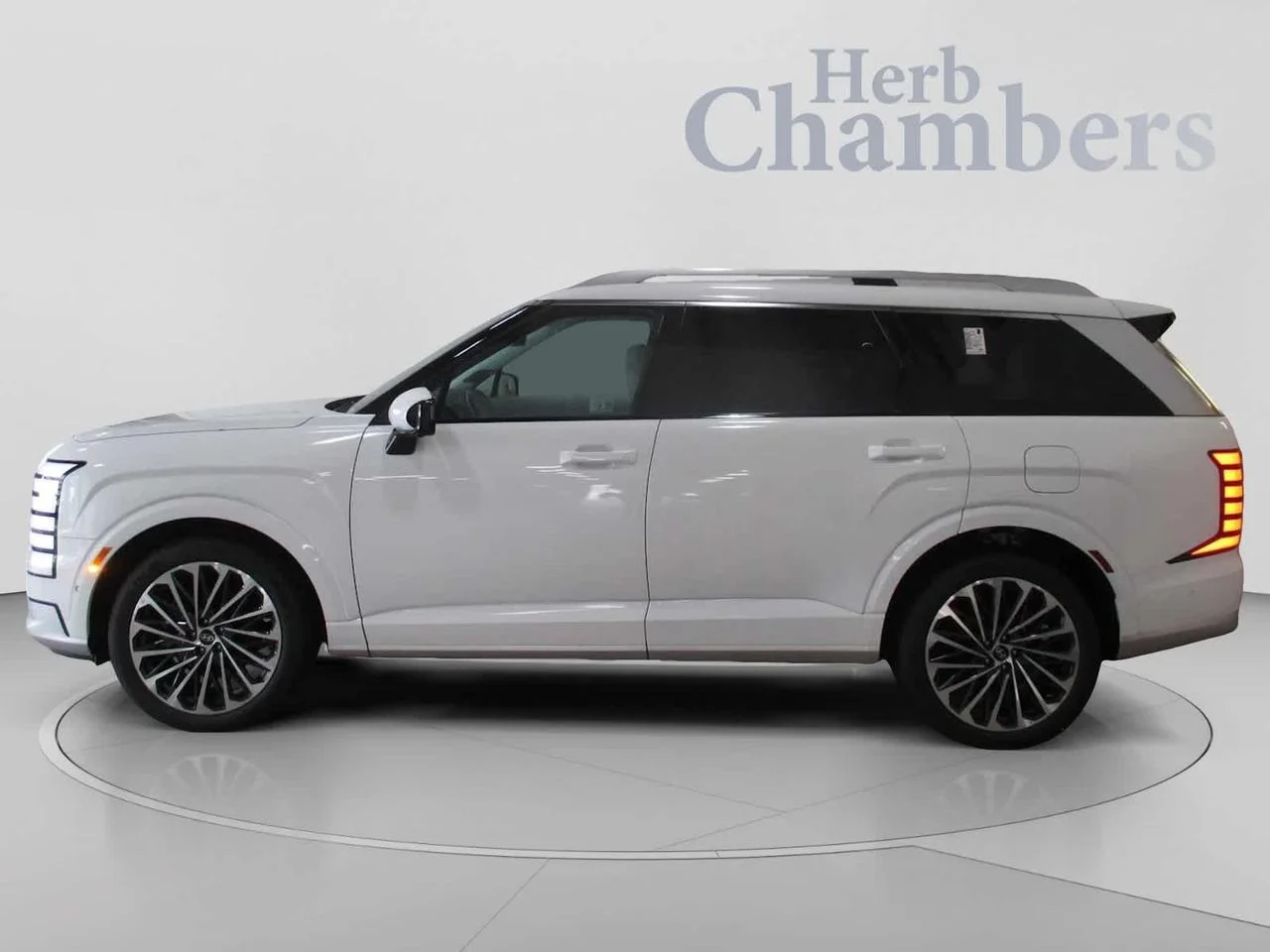 New 2026 White Hyundai Calligraphy AWD image 16