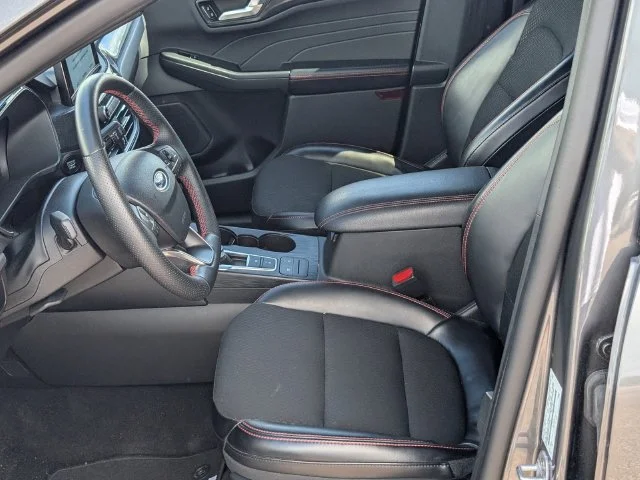Used 2025 Gray Ford ST-Line Select image 18