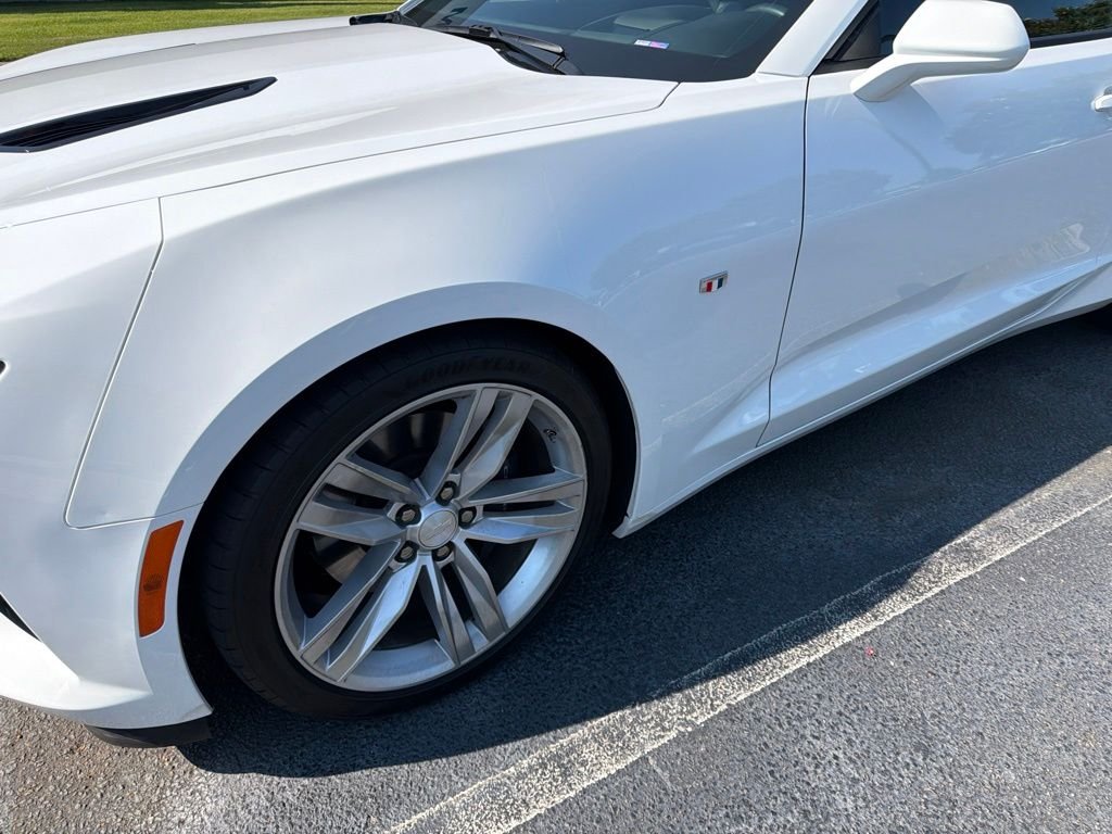 Used 2018 White Chevrolet SS image 2