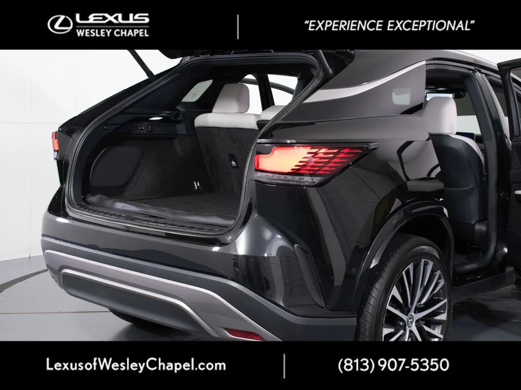 Used 2025 Black Lexus 350 Premium Plus image 12